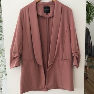 Medium blazer in dusty rose pink with 3/4 sleeves dynamite